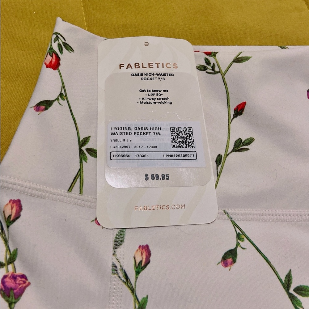 FABLETICS workout set - Picture 2 of 4